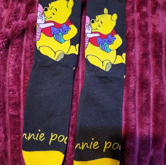 NWOT Vibrant Fun Novelty Socks 5 pair for$13 - Picture 5 of 6